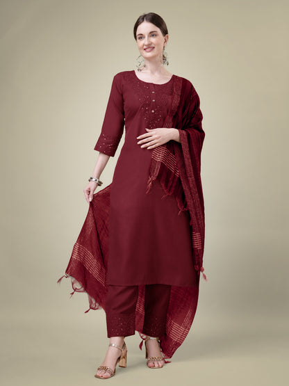 Graceful Glamour Embroidery Kurti with Pant and Dupatta Set