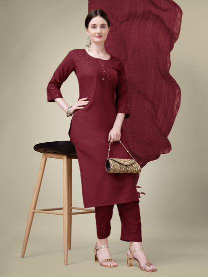 Graceful Glamour Embroidery Kurti with Pant and Dupatta Set