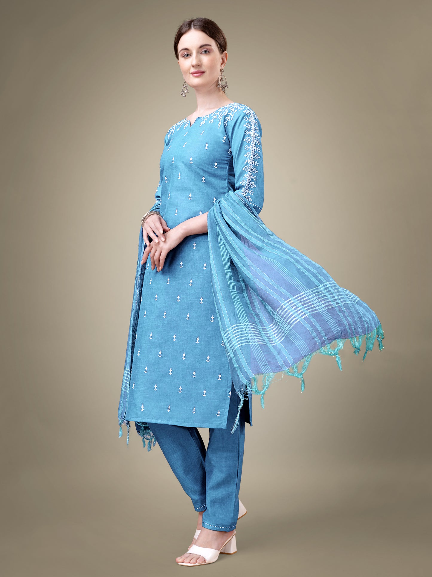 Majestic Moments Embroidery Kurti with Pant and Dupatta Set