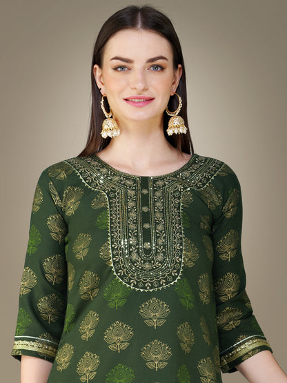 Elegant Heritage Embroidery Kurti with Pant and Dupatta Set