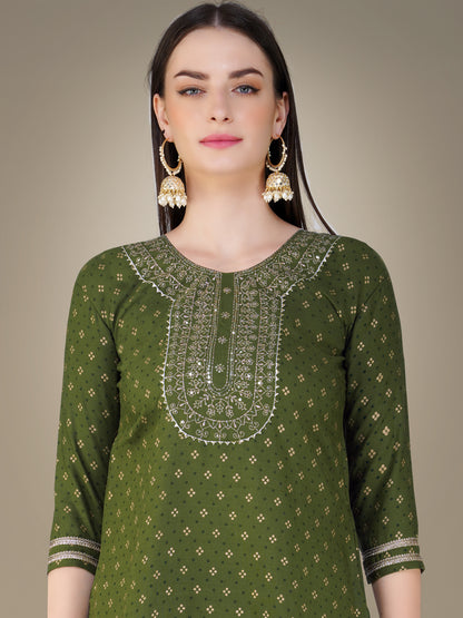 Elegant Heritage Embroidery Kurti with Pant and Dupatta Set