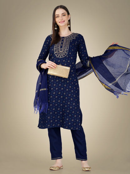 Elegant Heritage Embroidery Kurti with Pant and Dupatta Set