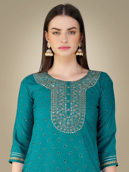 Elegant Heritage Embroidery Kurti with Pant and Dupatta Set