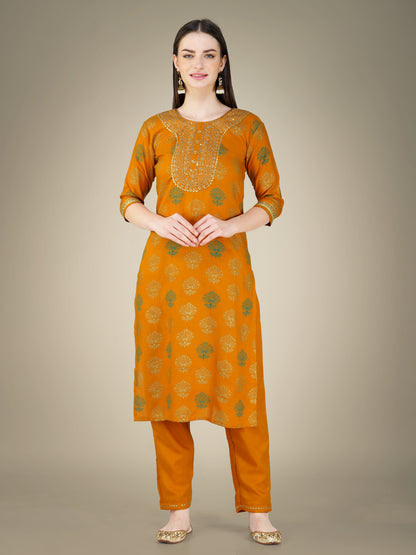 Elegant Heritage Embroidery Kurti with Pant and Dupatta Set