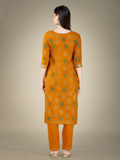 Elegant Heritage Embroidery Kurti with Pant and Dupatta Set