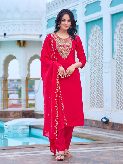 Graceful Gleame Embroidered kurta with pant and dupatta set