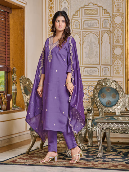 Lavander Luxe Embroidered kurti with pant and dupatta set