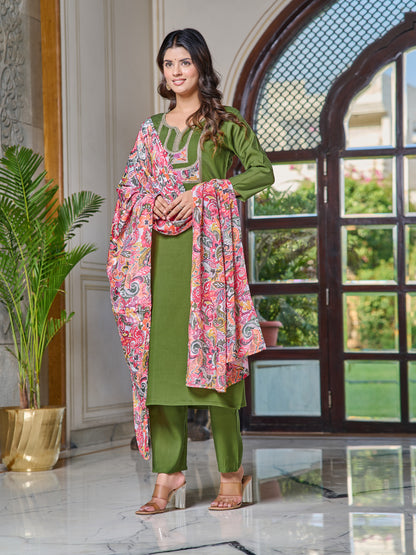 Emerald Charm Embroidered Kurti with Dupatta Set