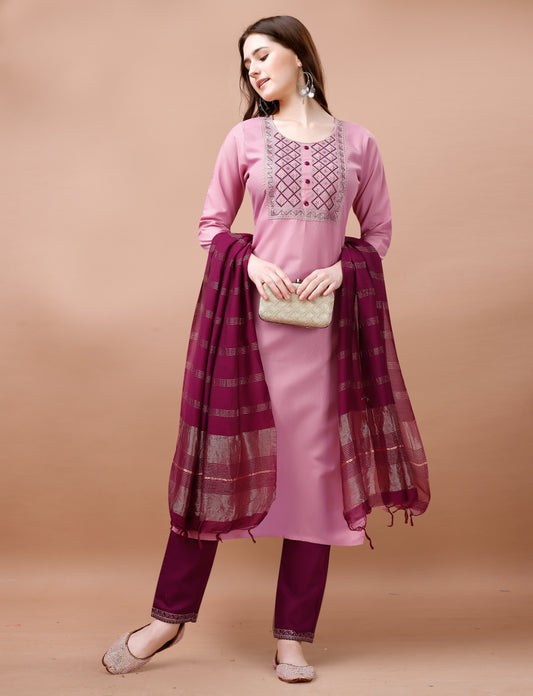 Women Cotton Blend heavy embroidery Kurta With Pant And Dupata Set